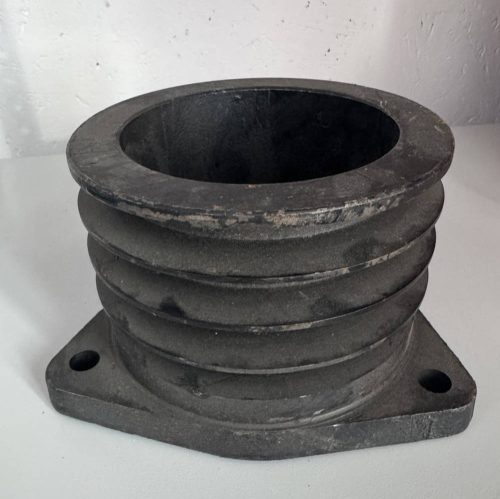 Шкив для маховиков двигателя для привода насосных станций, мотопомп, надежный литой корпус из высокопрочного чугуна, 4 ручья под ремни.